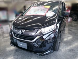 新型フリード正面